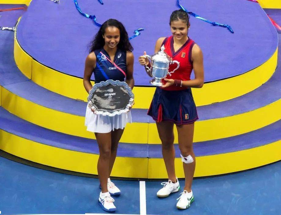 利用社交媒 利用社交媒